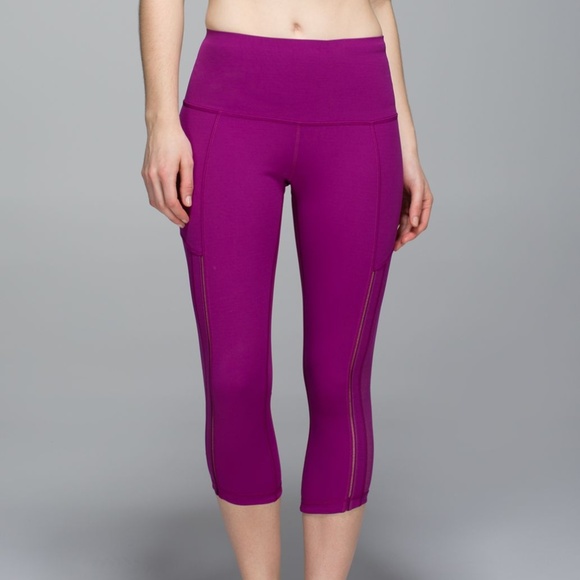 Lululemon Hot to Street Crop Regal Plum - Picture 6 of 8